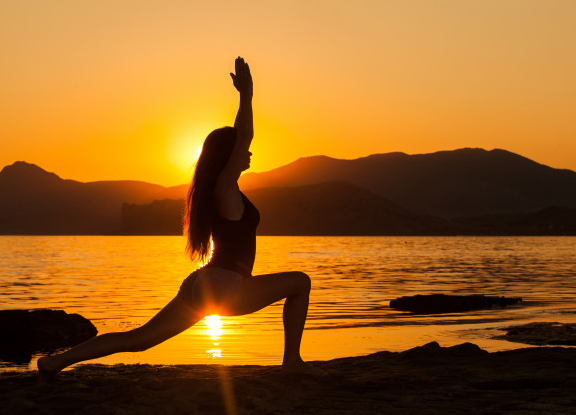 YOGA: COMIENZA TU DÍA LLENO DE ENERGÍA