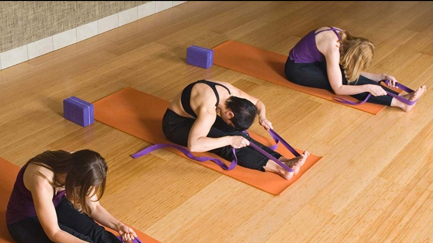 GUÍA DE ACCESORIOS PARA LA PRÁCTICA DE YOGA